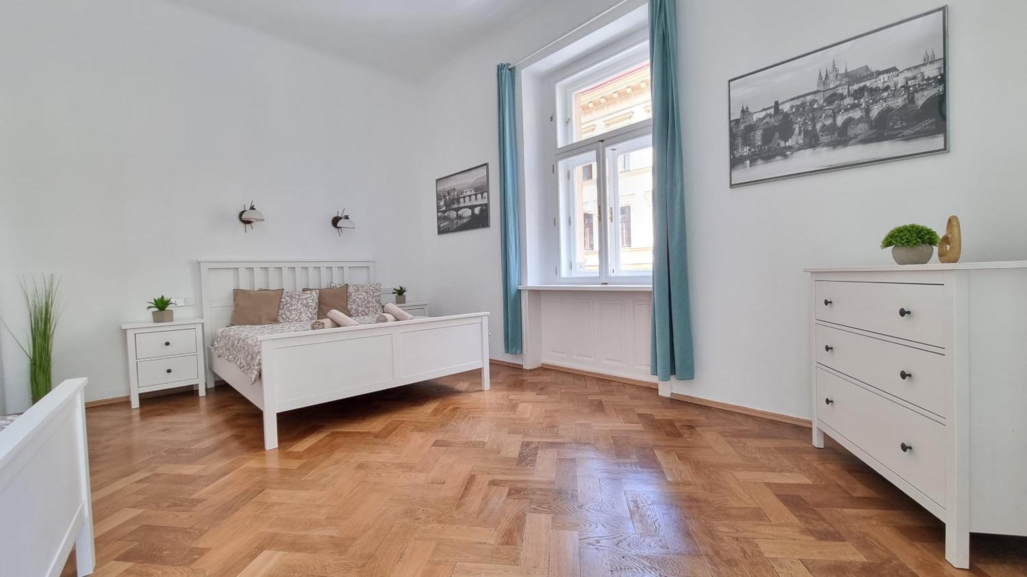 Finnem Tyrsova Apartment